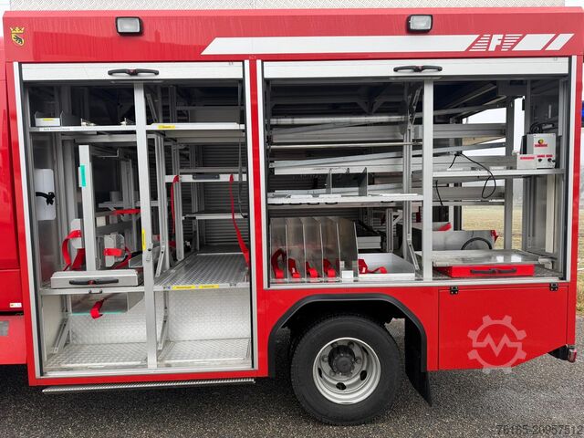 Vrachtwagen met bakwagen Renault Midlum 220.10