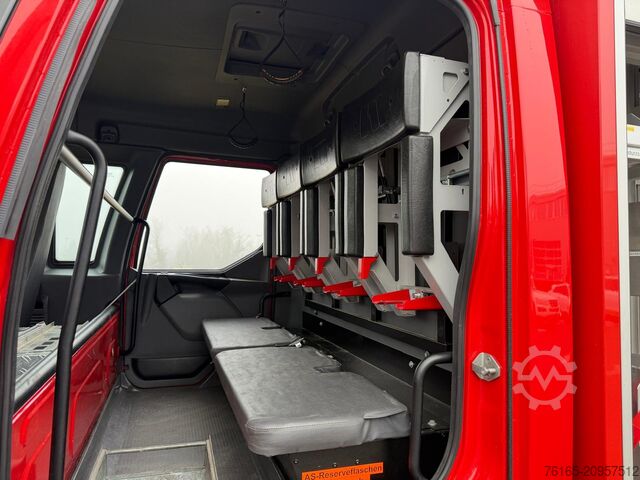 Vrachtwagen met bakwagen Renault Midlum 220.10