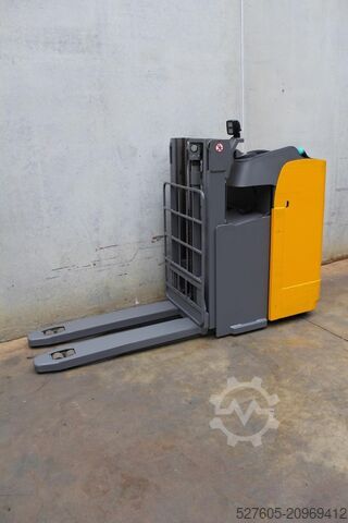 Viljuљkar Jungheinrich ESD 120 201 ZT