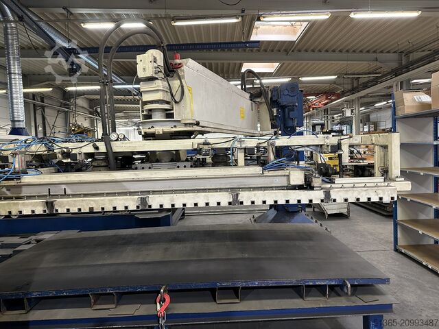 Laserschneidmaschine TRUMPF Trumatic L3030