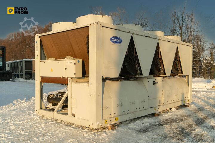 Hűtő/hőszivattyú Used Aircooled chiller CARRIER 30RQ0522 0157 PEE 465 kW/560 kW