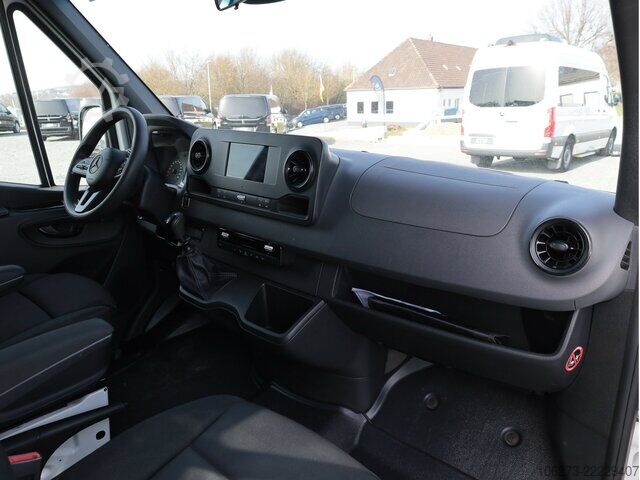 Bestelwagen Mercedes-Benz Sprinter 317 CDI Kombi,Rollstuhllift,8Sitze