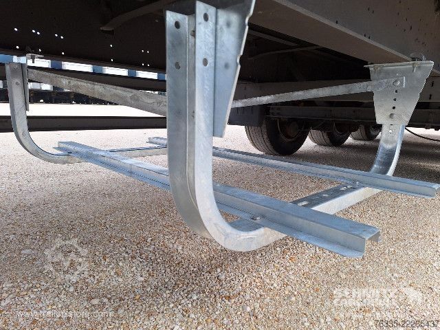 Open semitrailer with tarp Schmitz Cargobull Curtainsider Mega