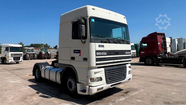 Standaard trekker DAF XF 95.430 (EURO 3 / BOITE MANUELLE / MANUAL GEA...