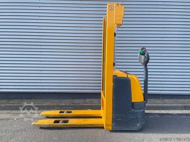 Fodgængerstabler Jungheinrich EJC112