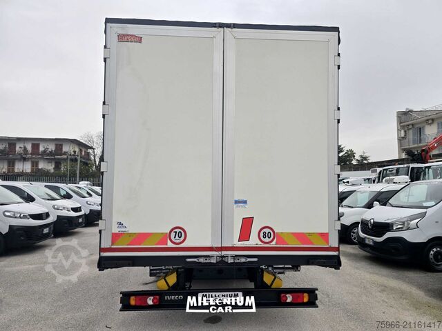 Camión plataforma con toldo IVECO EUROCARGO 160E25 2018 CENTINATO 7,20