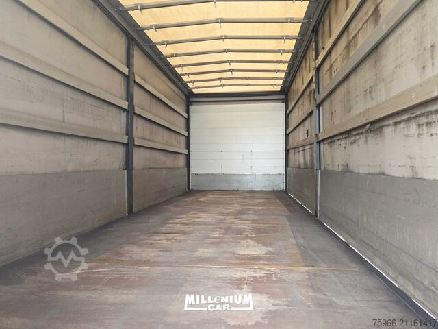 Camión plataforma con toldo IVECO EUROCARGO 160E25 2018 CENTINATO 7,20