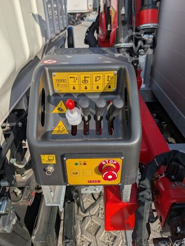 Truck-mounted crane van Fuso Canter 9C18 Fassi M40 Pritsche 4,5 m