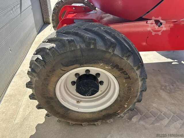 Knikarmhoogwerker Manitou 200ATJ