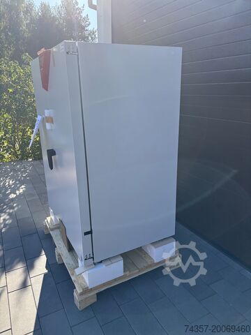 Binder FED 720 laboratory dryer Binder FED 720