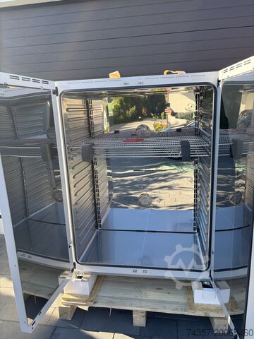 Binder FED 720 laboratory dryer Binder FED 720