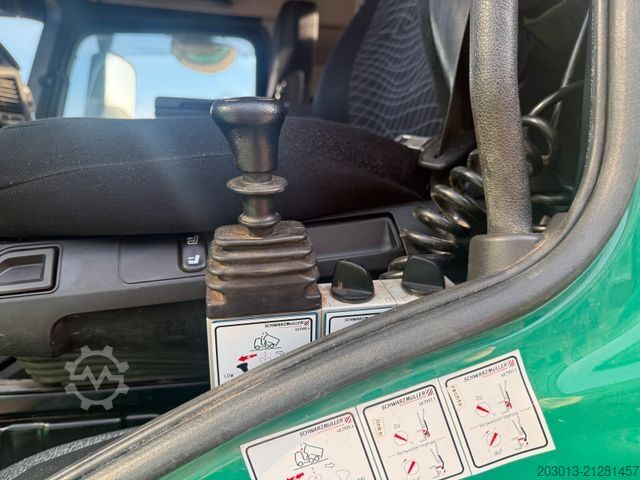 Dreiseitenkipper LKW MERCEDES-BENZ Arocs 4145 8X6 Kipper Schwarzmüller