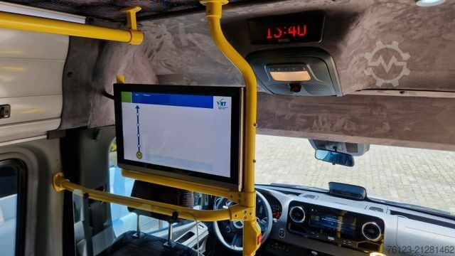 Minibus MERCEDES-BENZ Sprinter 517 Heckniederflur Vorlauffahrzeug