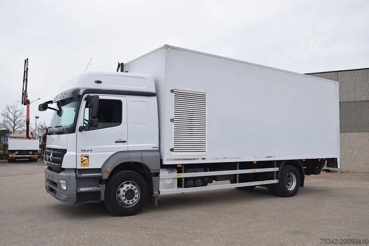 Koffer Mercedes-Benz Axor 1824