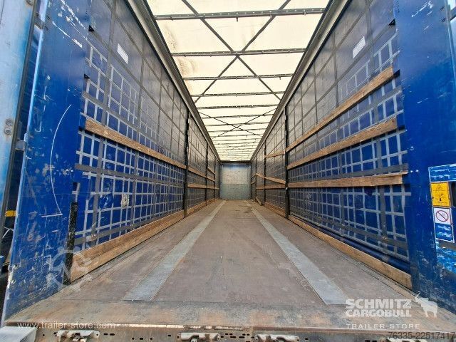 Semiremorcă deschisă cu prelată Kögel Curtainsider Mega
