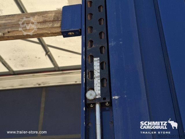 Otvorena poluprikolica sa ceradom Kögel Curtainsider Mega