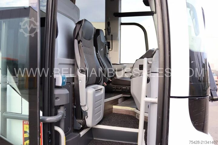 Autocar de turism MAN Lion's Coach L R10 / 13.1m / USB / Full option
