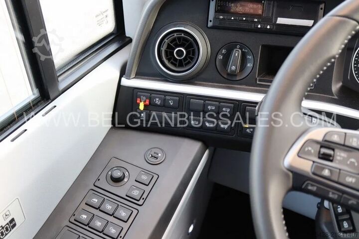 Autocar de turism MAN Lion's Coach L R10 / 13.1m / USB / Full option