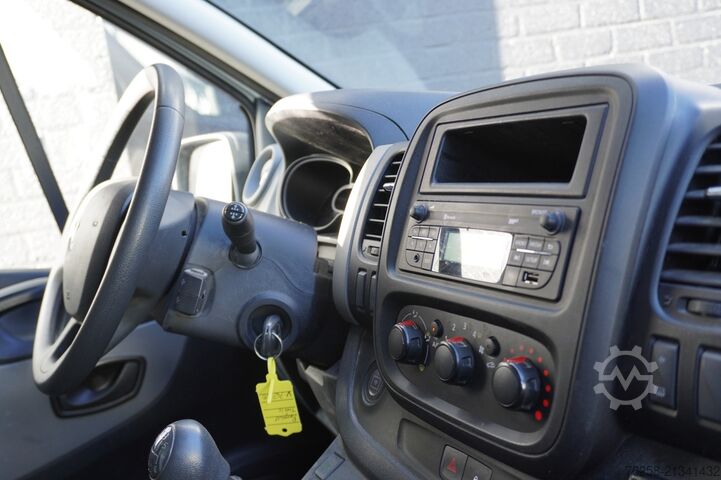 Duba panelată Renault Trafic 1.6 dCi L2 EURO 6 - Airco - Cruise - Tre...