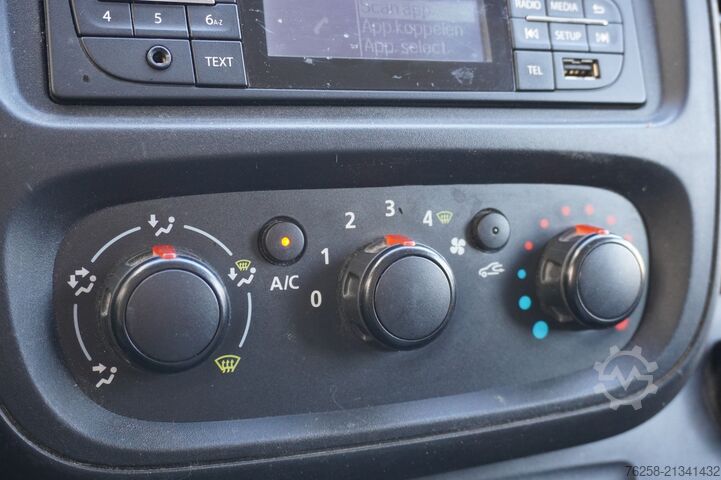 Duba panelată Renault Trafic 1.6 dCi L2 EURO 6 - Airco - Cruise - Tre...