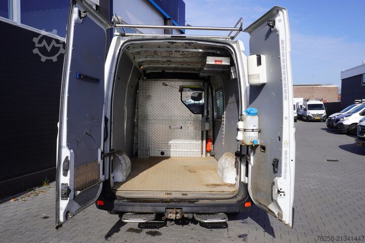 Dobozos furgon Renault Master 2.3 dCi 130PK L2H2 - EURO 6 - Airco - Na...