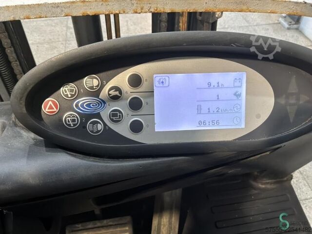 περονοφόρο ανυψωτικό Still RX20-18