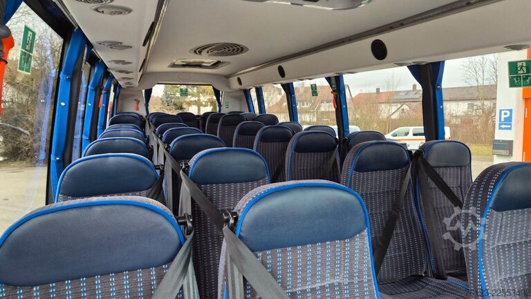 Μίνι λεωφορείο IVECO Daily 70 Ferqui Sunrise 34 Plätze COC