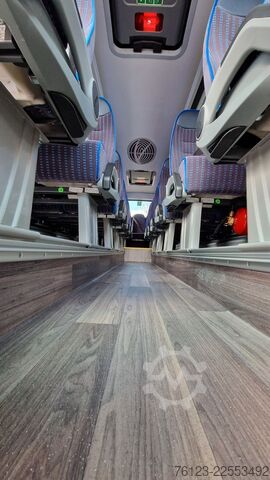 Μίνι λεωφορείο IVECO Daily 70 Ferqui Sunrise 34 Plätze COC
