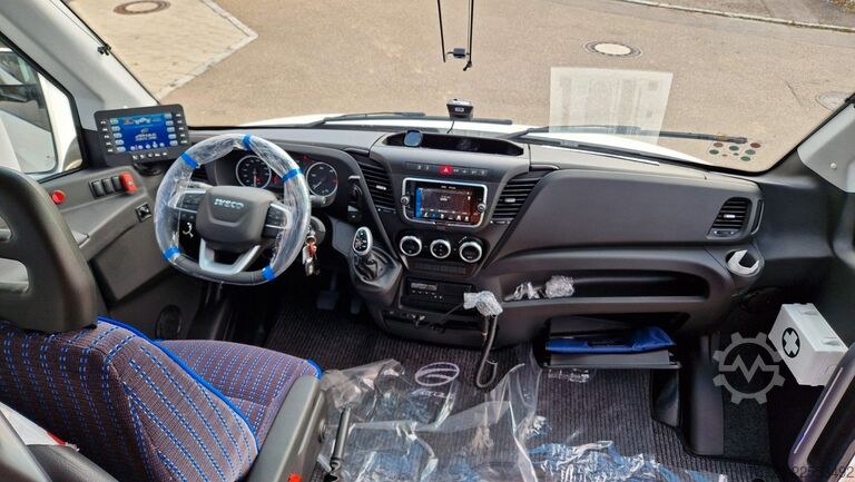 Μίνι λεωφορείο IVECO Daily 70 Ferqui Sunrise 34 Plätze COC