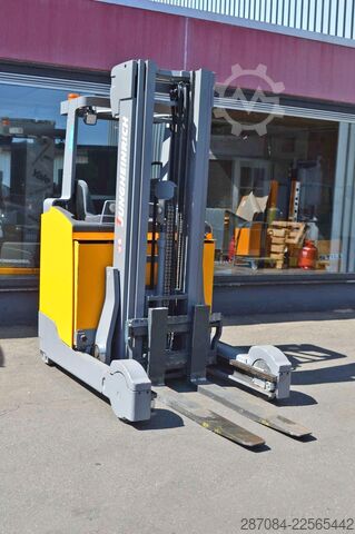 Wózek reach truck Jungheinrich ETV 320