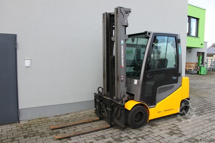 Electric 4-wheel forklift Jungheinrich EFG S30 G120-600DZ