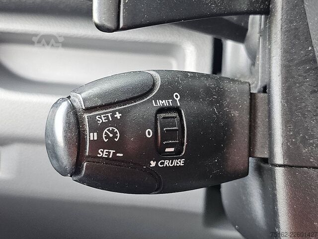 Camioneta familiar de techo alto PEUGEOT EXPERT 1.6