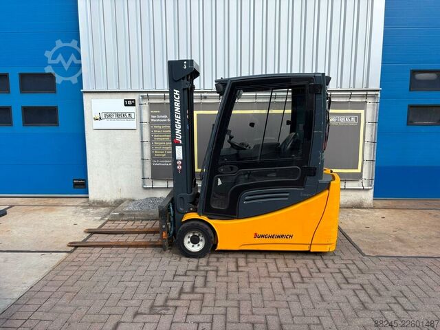 VS-22983 elektrische triplex heftruck Jungheinrich EGFG220 JUNGHEINRICH EGFG220