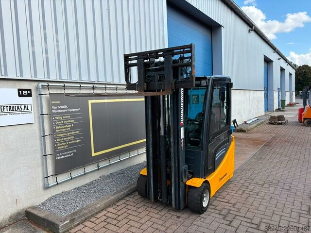 VS-22983 elektrische triplex heftruck Jungheinrich EGFG220 JUNGHEINRICH EGFG220