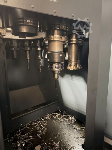 Centro de maquinagem vertical cnc de 5 eixos DMG DMF 260-11