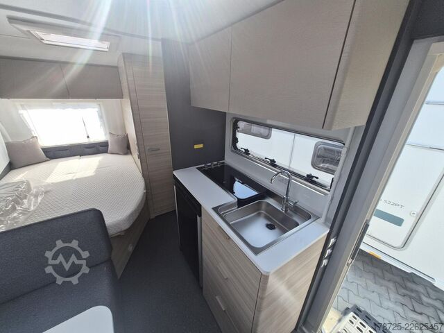 Lakókocsi ADRIA Altea 472 PK 2026  1500 Kg