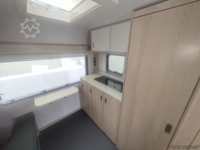 Lakókocsi ADRIA Aviva 422 PY