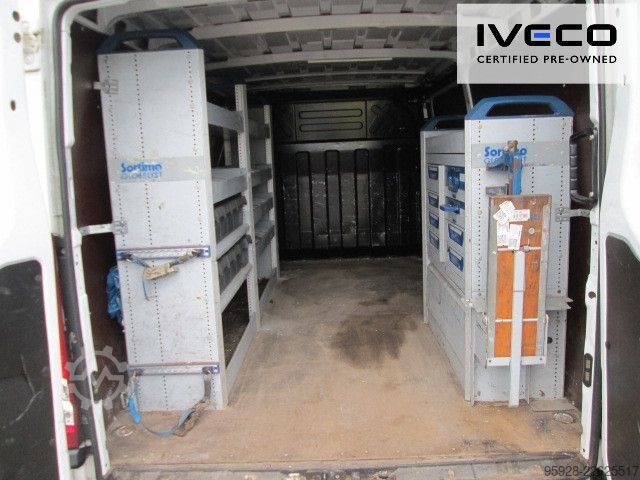 Dobozos furgon IVECO Daily 33S11V EXPORT!