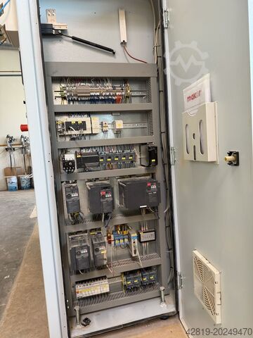 Automatisk sprøjtemaskine Makor K ONE 1300 (Homag GSF100)