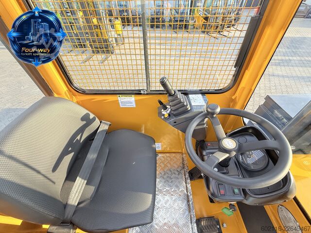 Dört yollu forklift Combilift C5000SL DIESEL TRIPLEX 6100 POSITIONER
