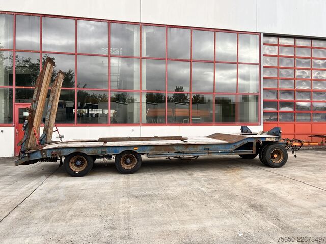 Tieflader Anhänger Müller-Mitteltal T3  3 Achs Tieflader mit ABS