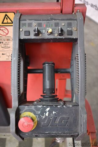  JLG 2646ES