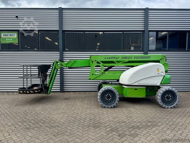 Scharnierende telescopische hoogwerker Niftylift HR21 HYBRID 4X4 hoogwerker Knikarmhoogwerker