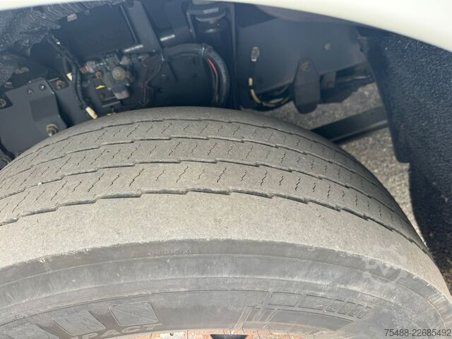 4x2 dragbil DAF XF 460