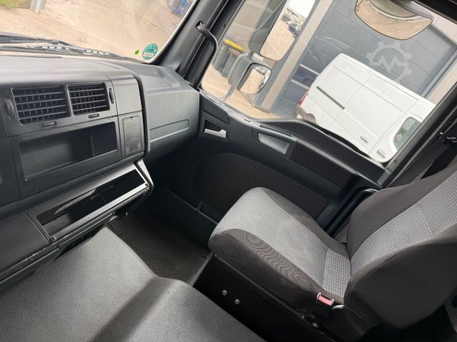 Plattewagen met zeil MAN TGM  12.290  BLATT/LUFT LBW