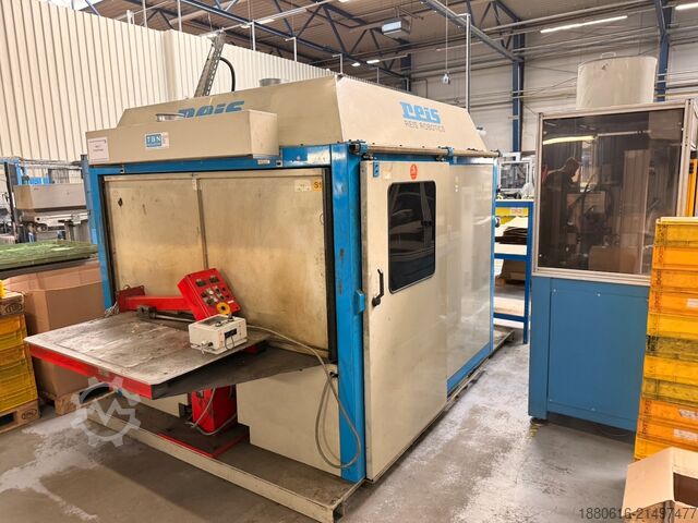 Hegesztőrobotcella Reis Robotics SRV6-C