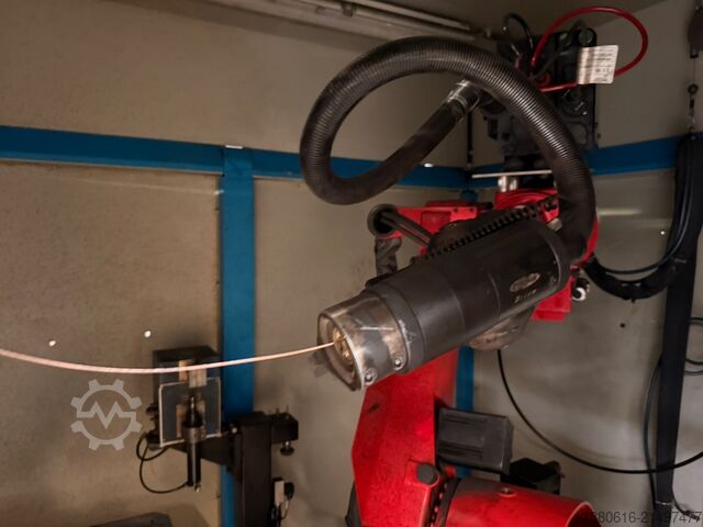 Hegesztőrobotcella Reis Robotics SRV6-C