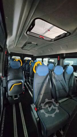 Minibus Opel Movano Lord light Lagerfahrzeug Stock 18 SS