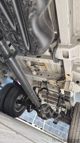 Yüksek tavanlı panelvan MERCEDES-BENZ Sprinter III Kasten  519 CDI RWD 4x 4 Allrad