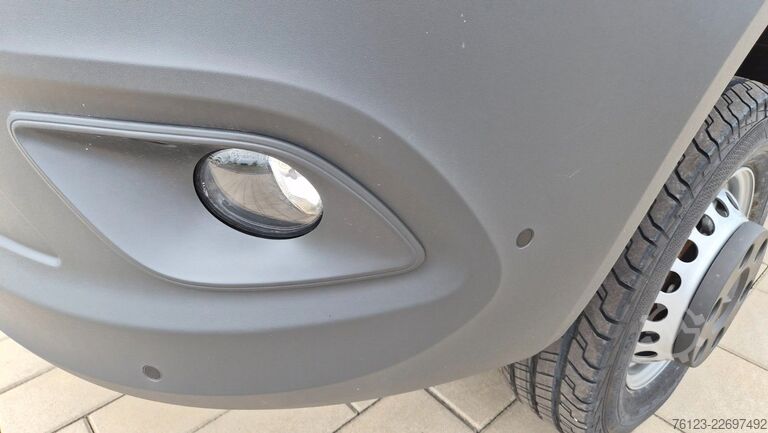 Yüksek tavanlı panelvan MERCEDES-BENZ Sprinter III Kasten  519 CDI RWD 4x 4 Allrad